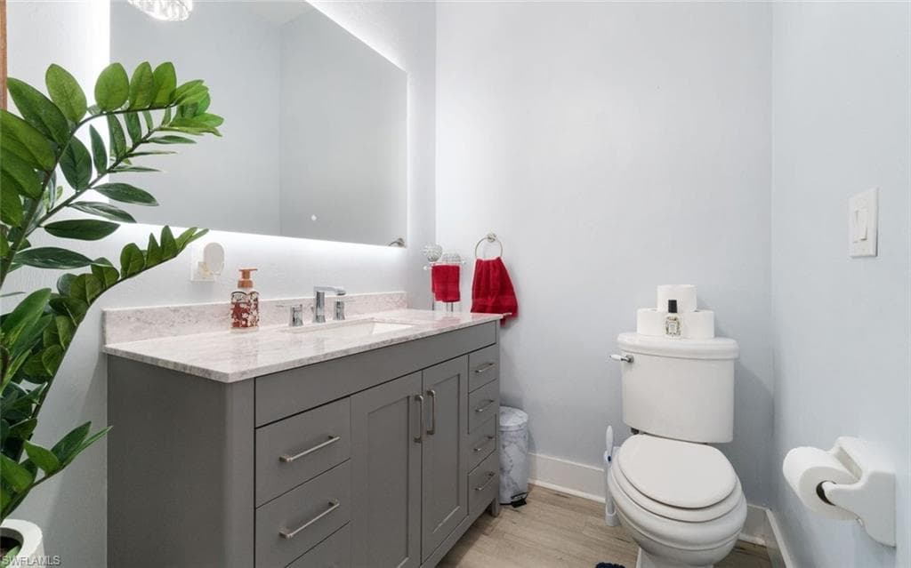 18683 Baseleg AVE, NORTH FORT MYERS FL 33917-16