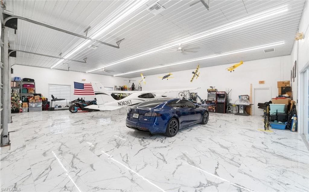 18683 Baseleg AVE, NORTH FORT MYERS FL 33917-9