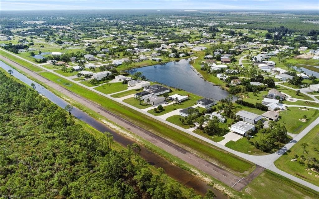 18683 Baseleg AVE, NORTH FORT MYERS FL 33917-3