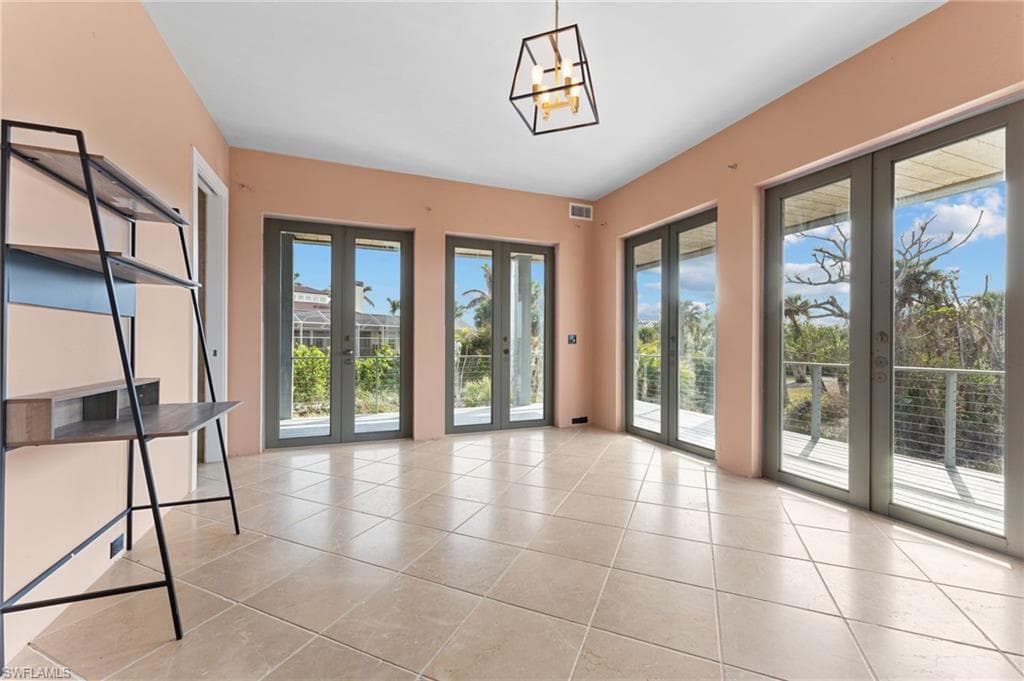 4150 Dingman DR, SANIBEL FL 33957-35