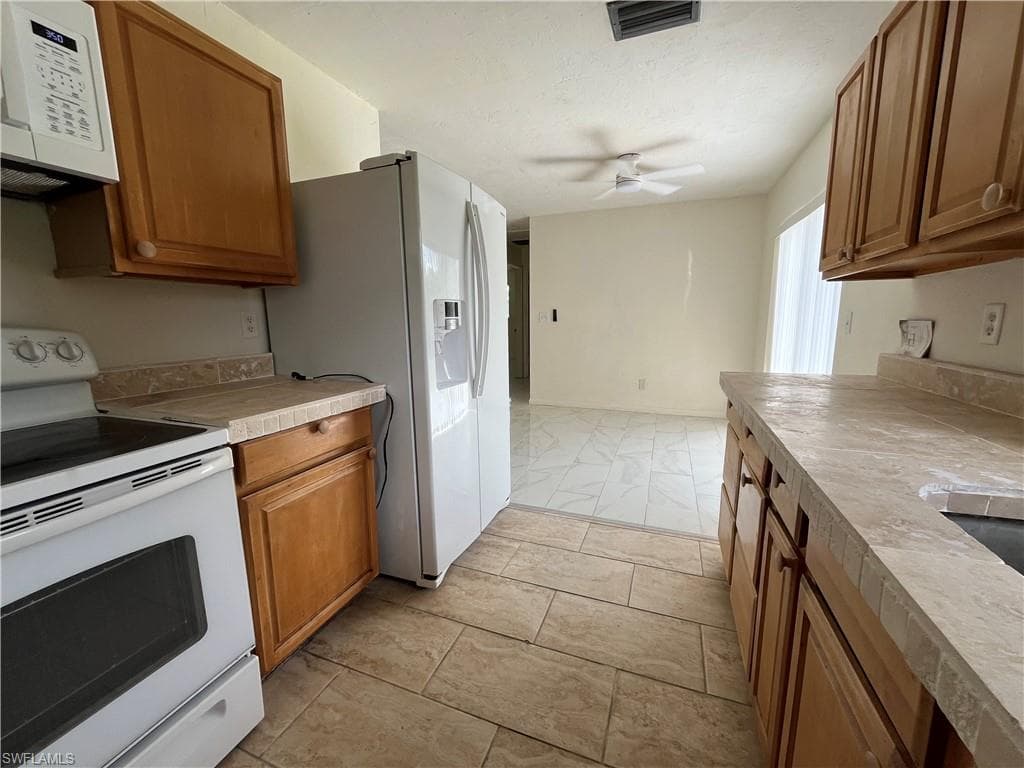 1275 Old Bridge RD, NORTH FORT MYERS FL 33917-26