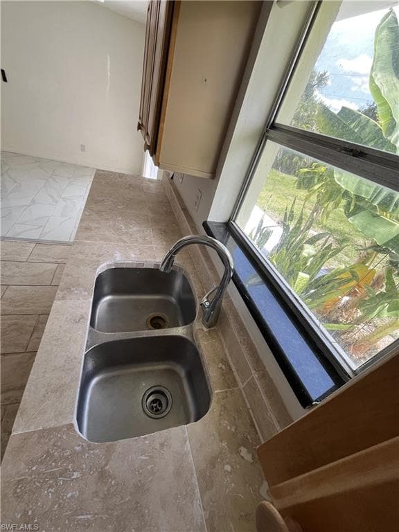 1275 Old Bridge RD, NORTH FORT MYERS FL 33917-21