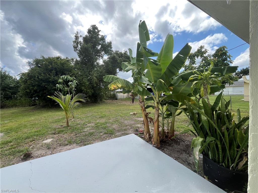 1275 Old Bridge RD, NORTH FORT MYERS FL 33917-35