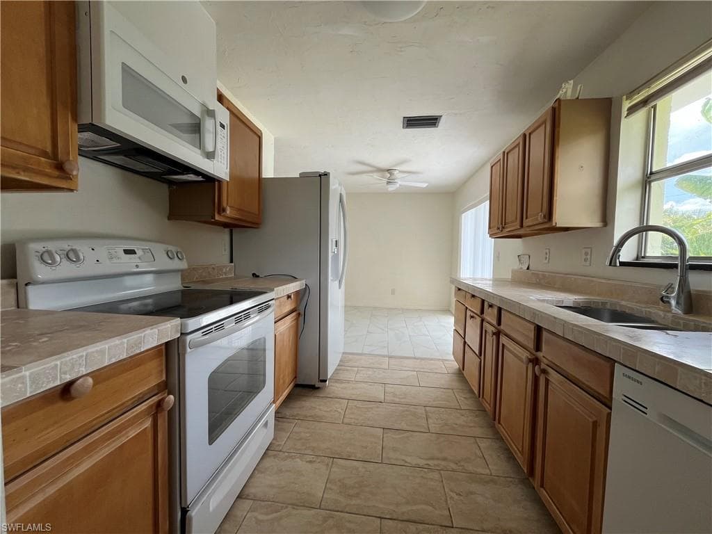 1275 Old Bridge RD, NORTH FORT MYERS FL 33917-19