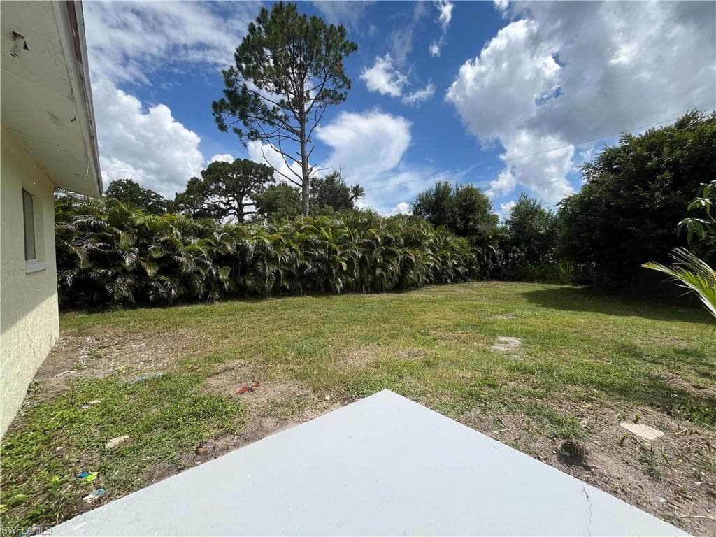 1275 Old Bridge RD, NORTH FORT MYERS FL 33917-36