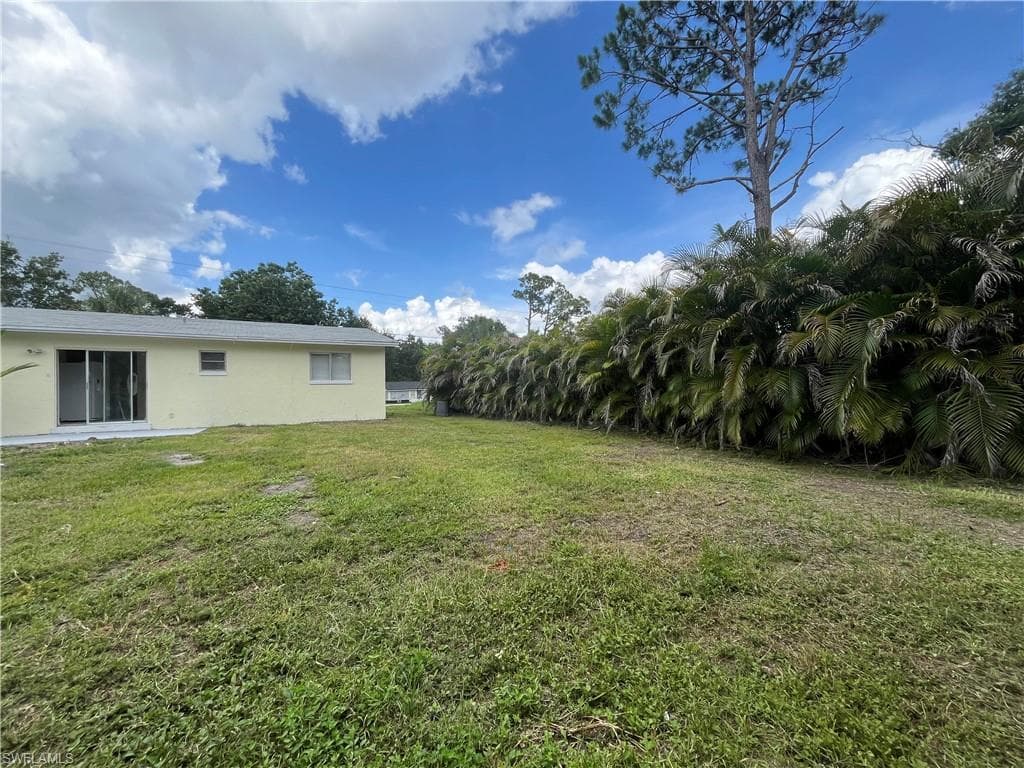 1275 Old Bridge RD, NORTH FORT MYERS FL 33917-38
