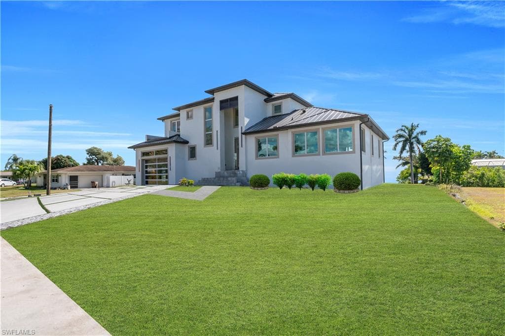 1732 Cascade WAY, NORTH FORT MYERS FL 33901-2