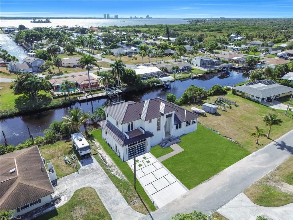 1732 Cascade WAY, NORTH FORT MYERS FL 33901-8