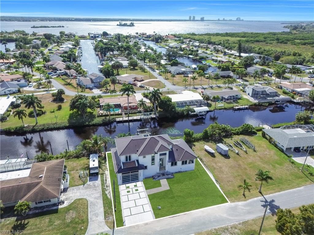 1732 Cascade WAY, NORTH FORT MYERS FL 33901-10