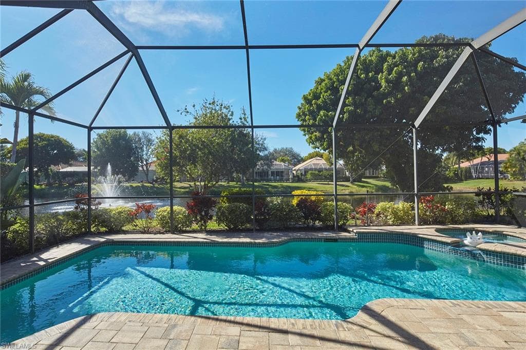 377 Mallory CT, NAPLES FL 34110-1