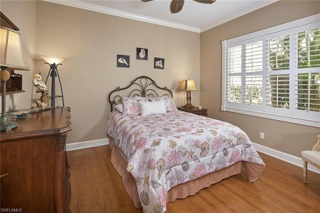 377 Mallory CT, NAPLES FL 34110-15