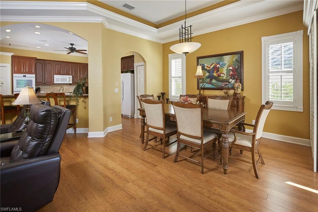 377 Mallory CT, NAPLES FL 34110-6