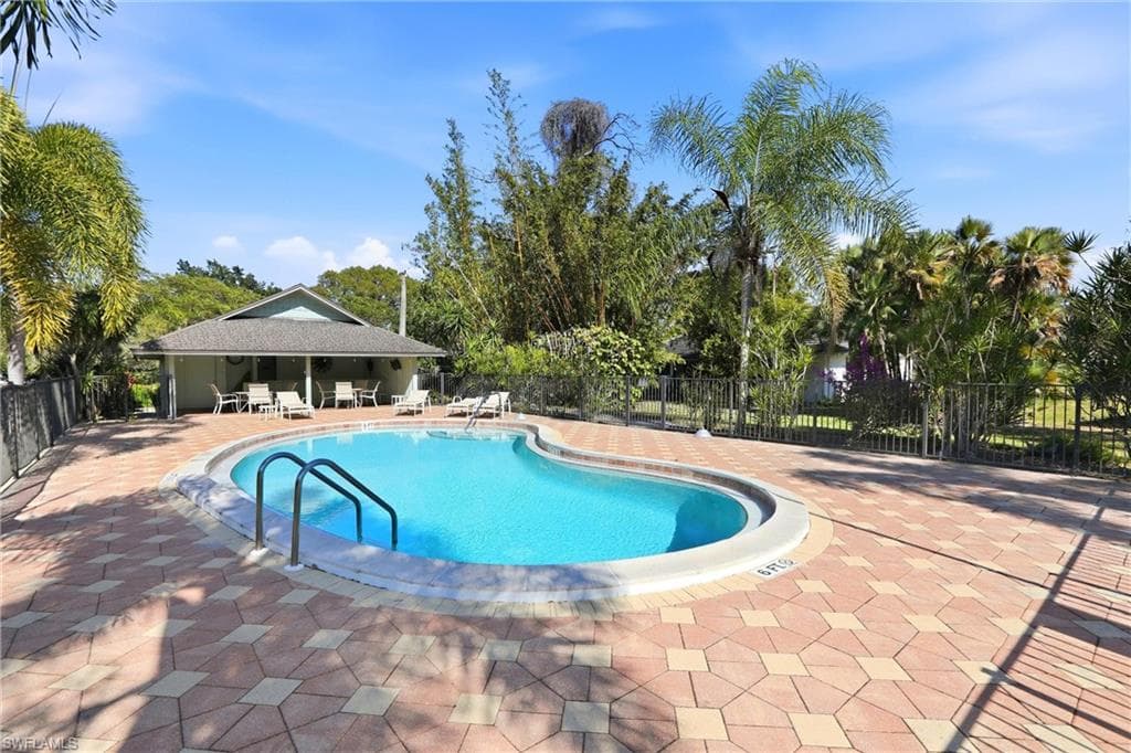 142 Old Tamiami TRL-45