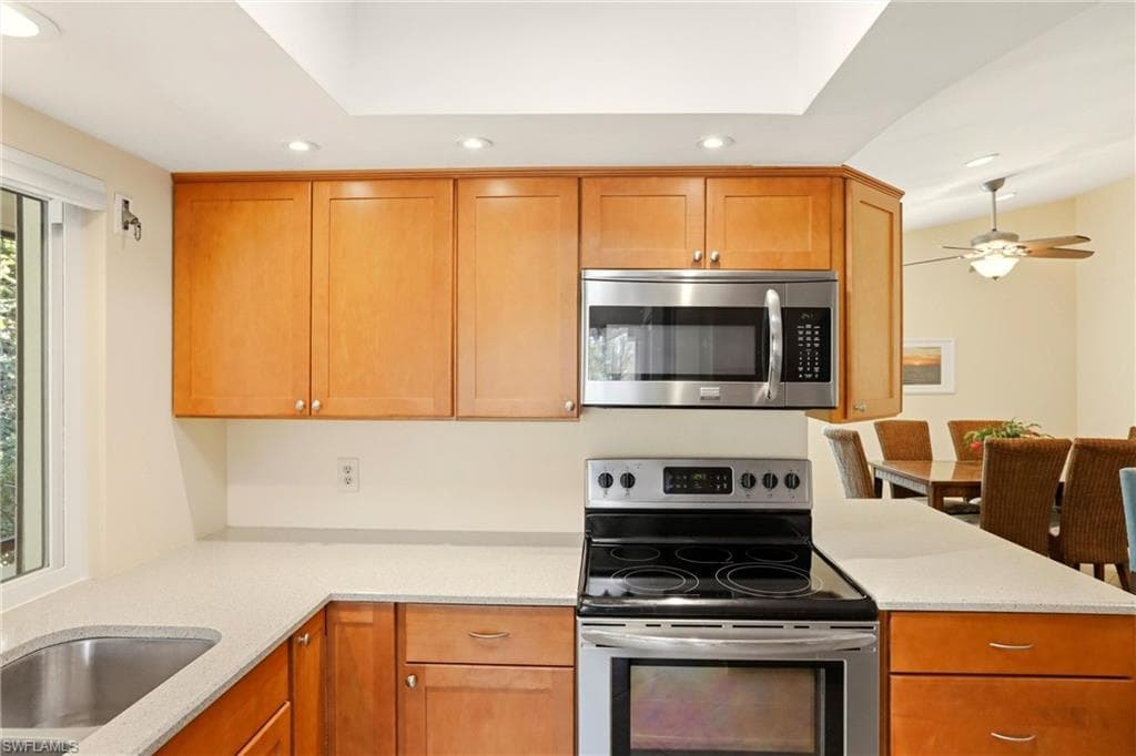 142 Old Tamiami TRL-16