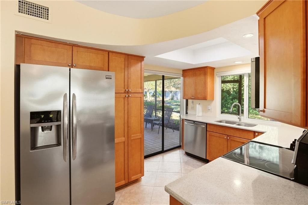 142 Old Tamiami TRL-15