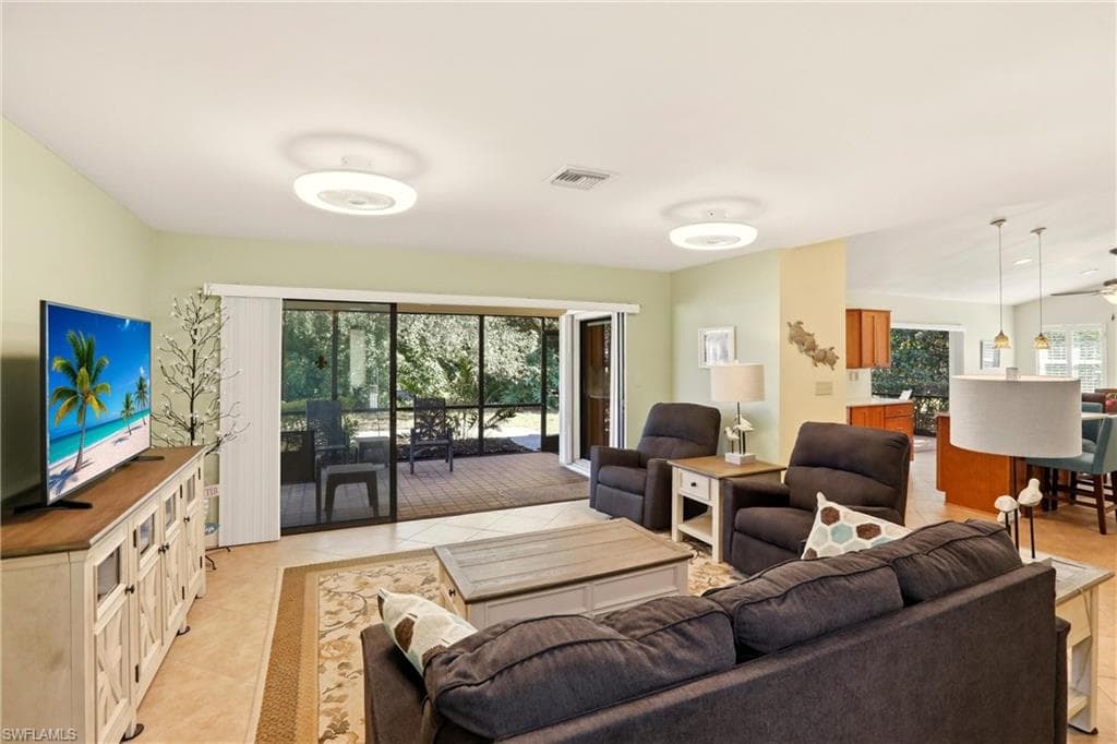 142 Old Tamiami TRL-8
