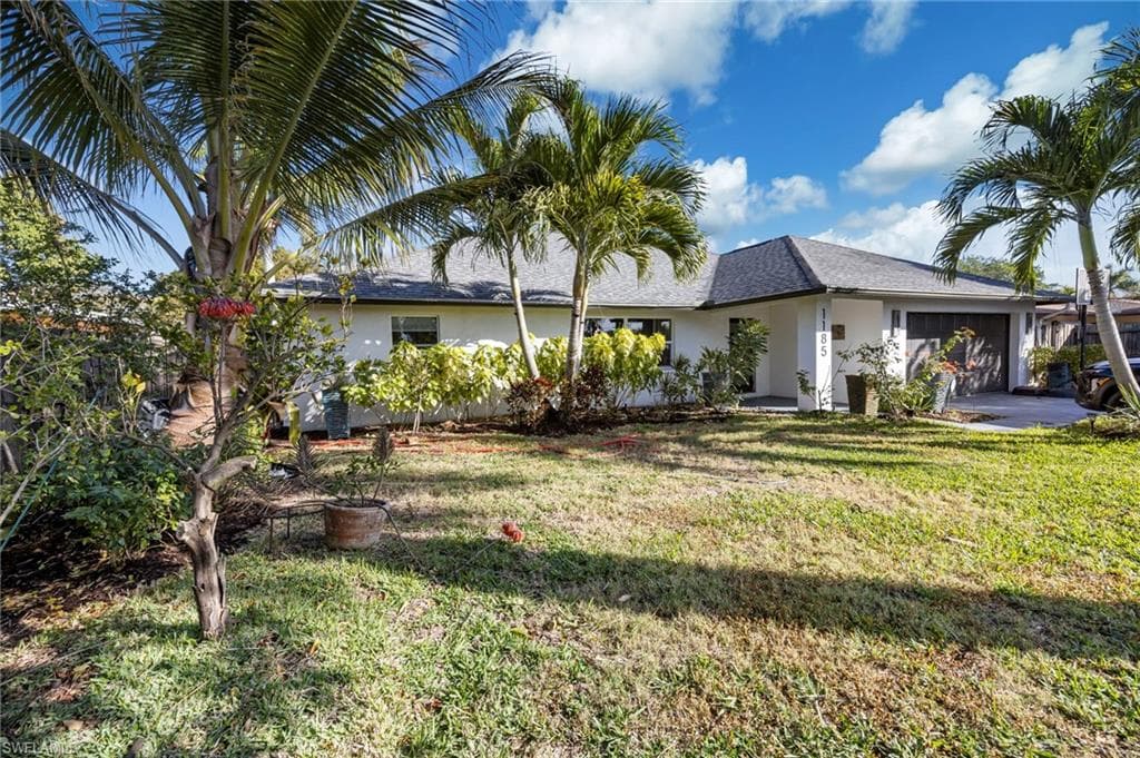 1185 Pompei LN, NAPLES FL 34103-1