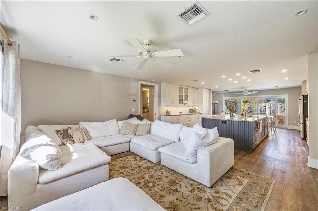 1185 Pompei LN, NAPLES FL 34103-5