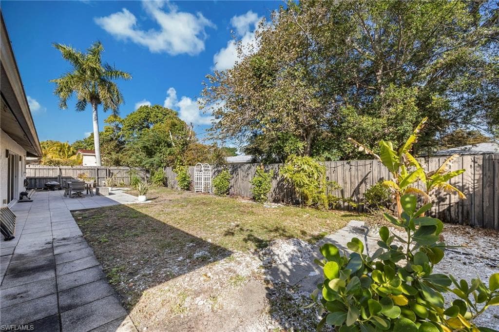 1185 Pompei LN, NAPLES FL 34103-23