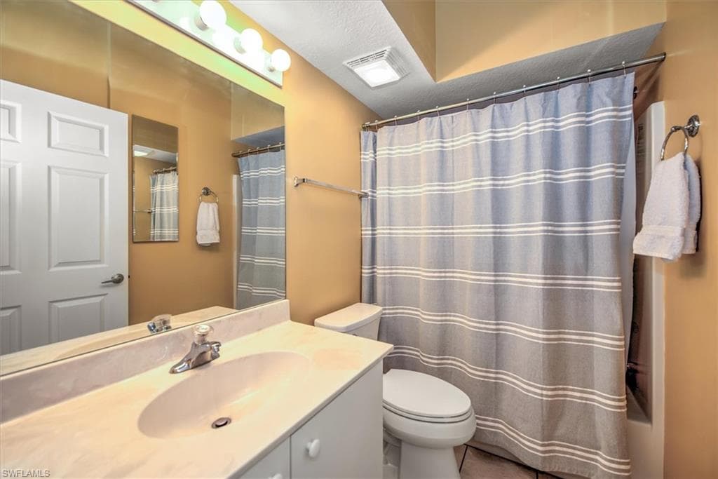 25741 Lake Amelia WAY # 202, BONITA SPRINGS FL 34135-21