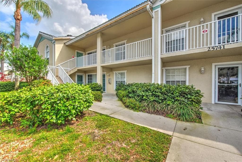 25741 Lake Amelia WAY # 202, BONITA SPRINGS FL 34135-2