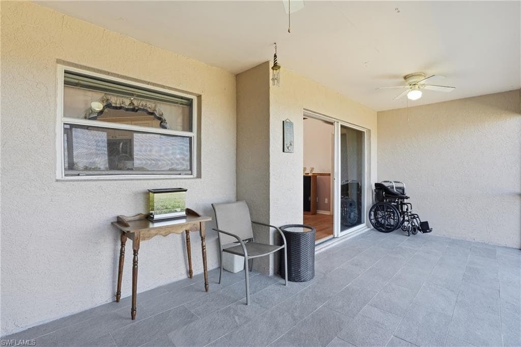 203 Manatee ST-26