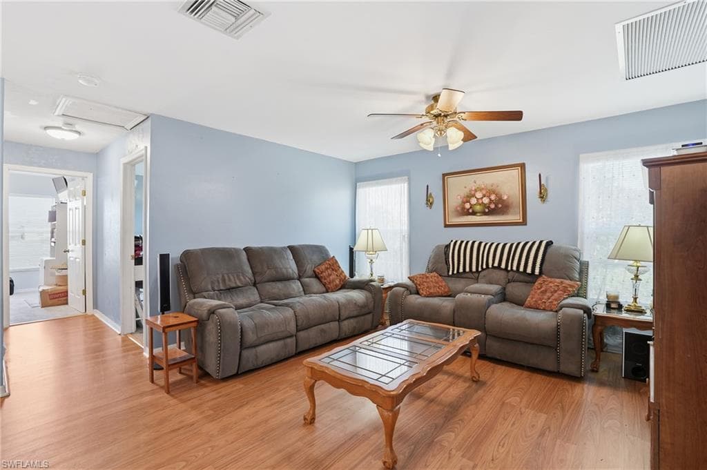 203 Manatee ST-2
