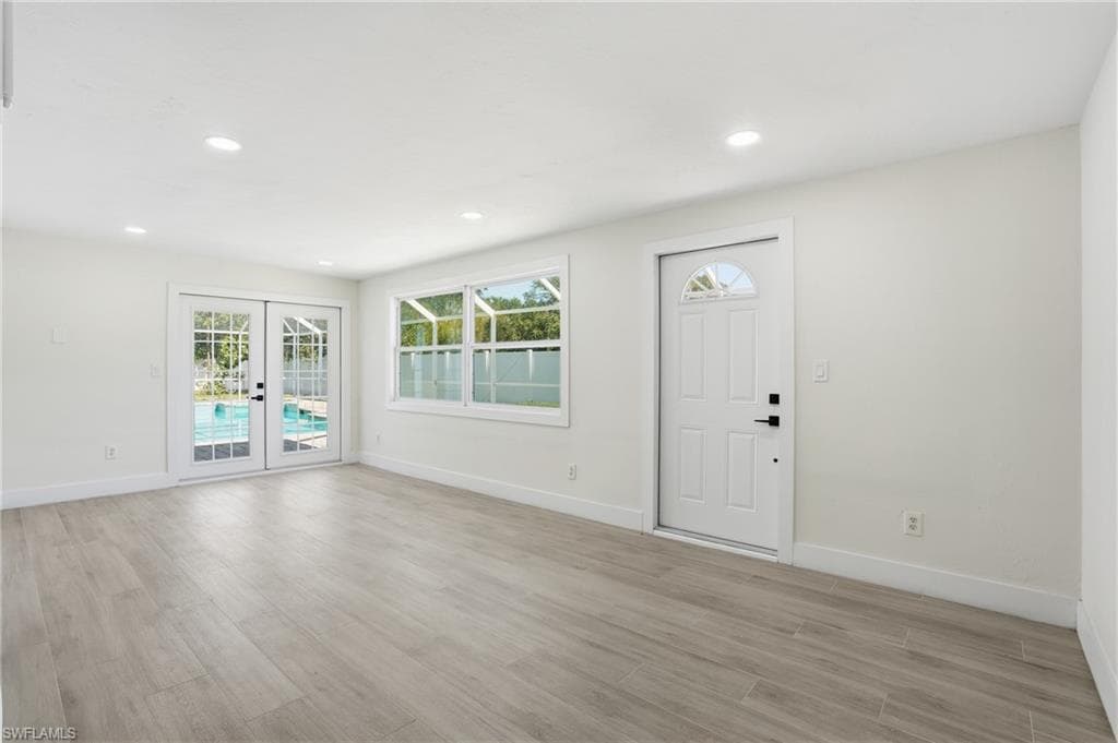 3835 Harold AVE-23