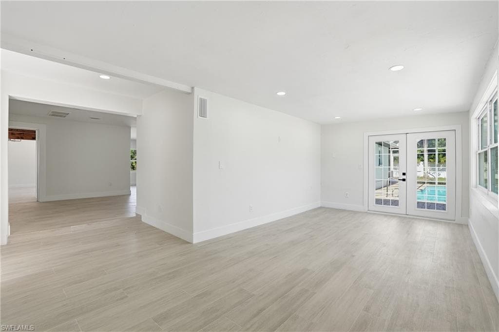 3835 Harold AVE-19
