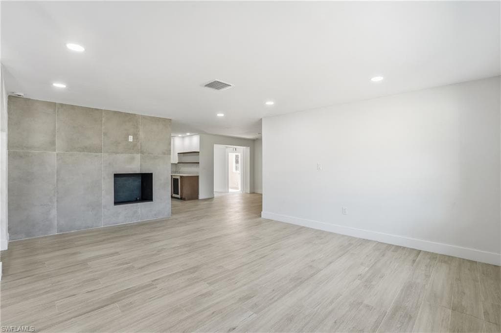 3835 Harold AVE-6