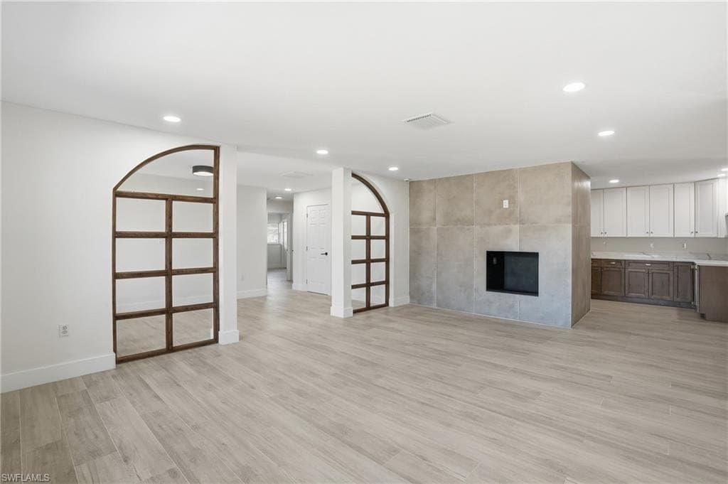 3835 Harold AVE-7