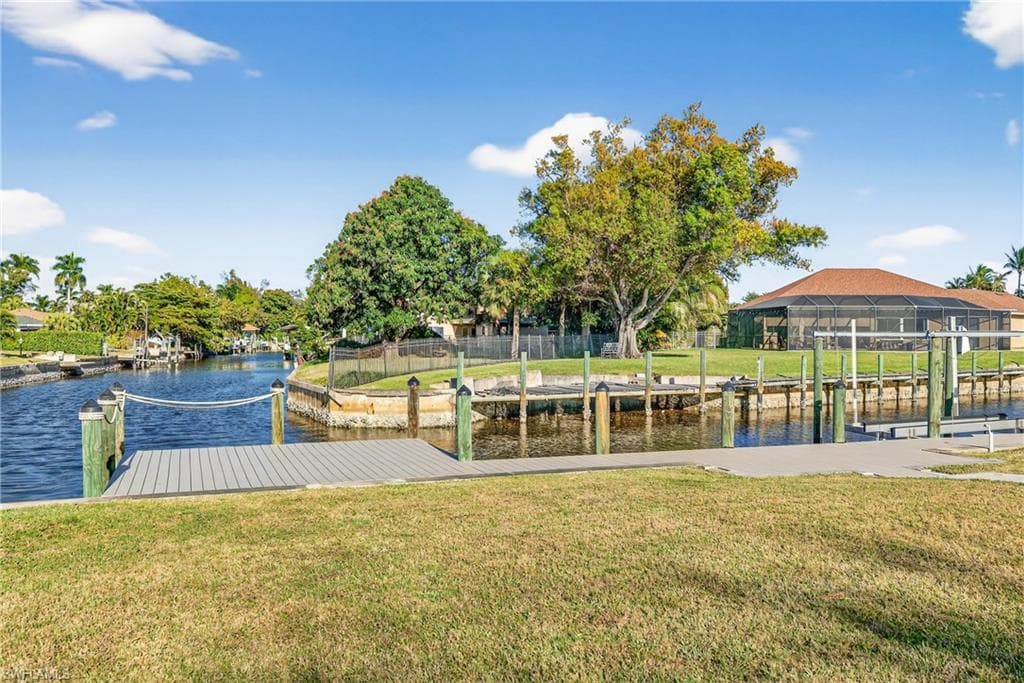 541 Bayside DR-25