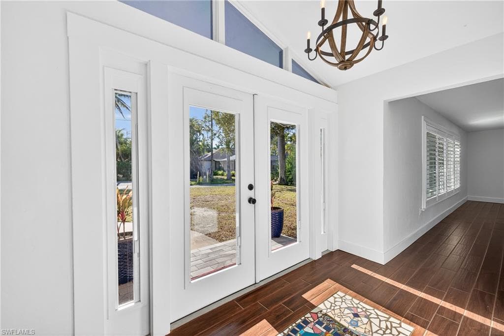 541 Bayside DR-17