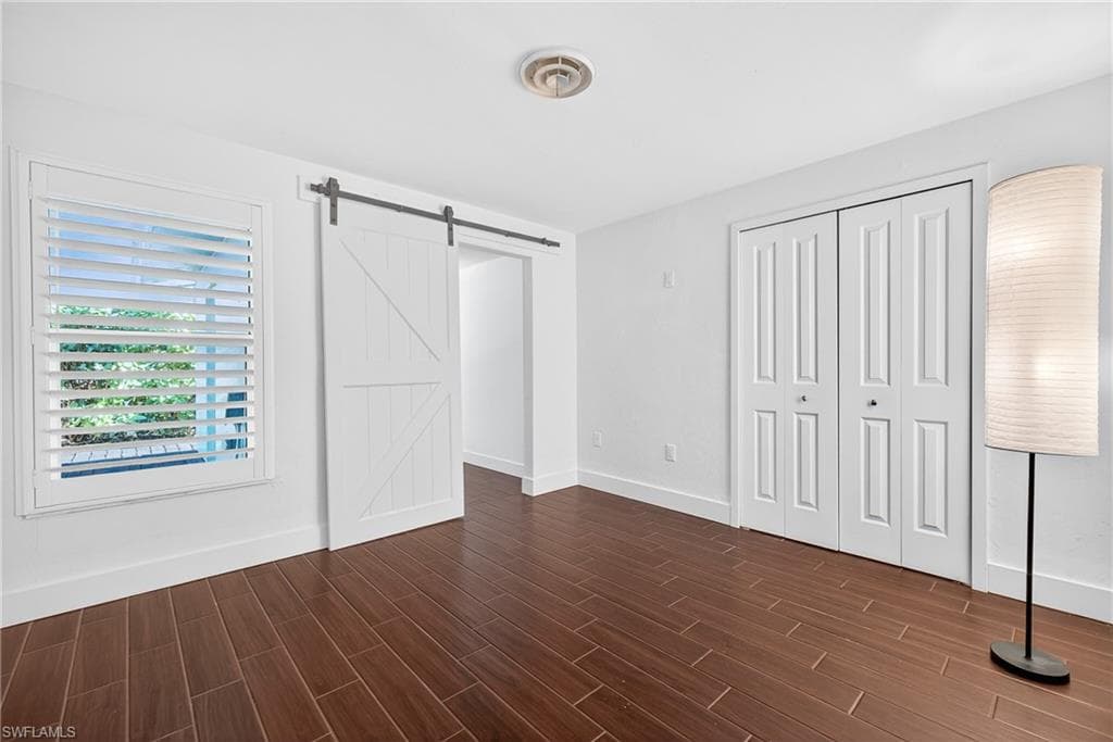 541 Bayside DR-14