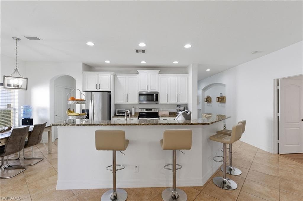 2452 Blackburn CIR-15