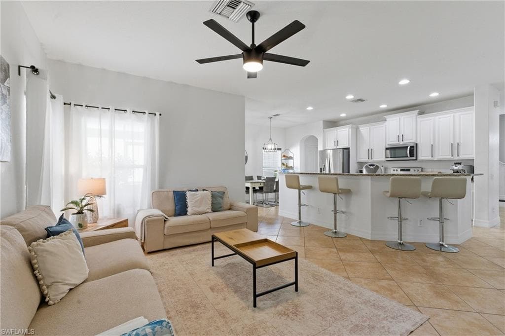 2452 Blackburn CIR-4