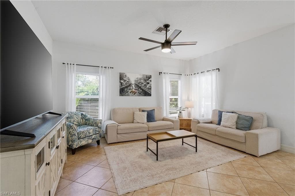 2452 Blackburn CIR-13