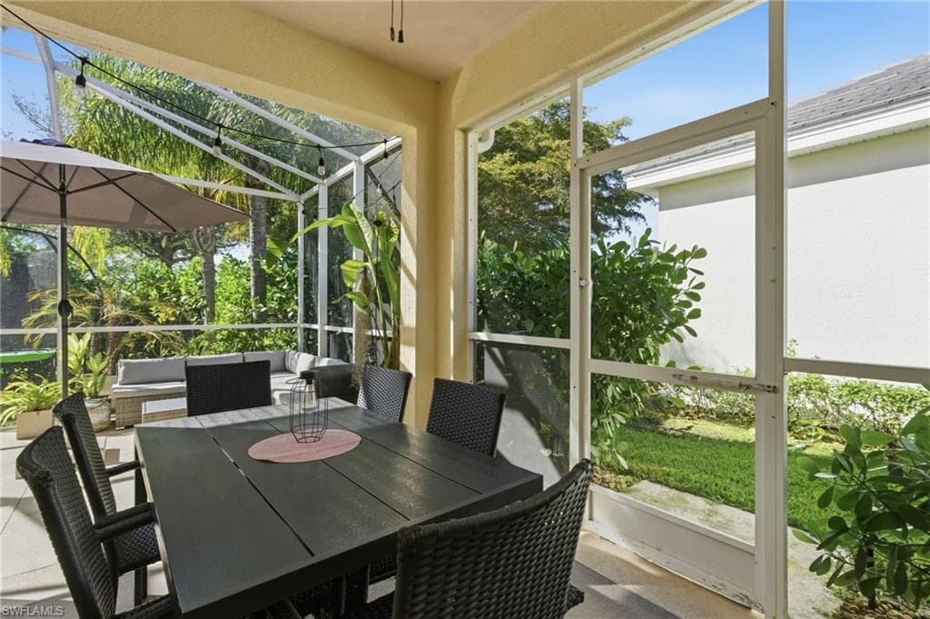2452 Blackburn CIR-43