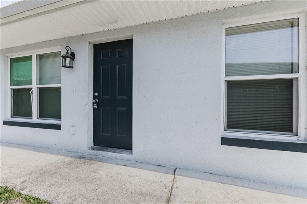 2405 Maple AVE-26