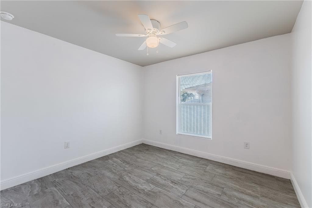 2405 Maple AVE-5