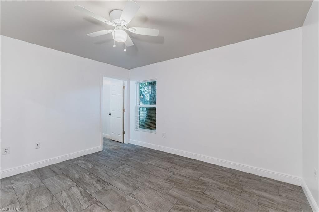 2405 Maple AVE-12