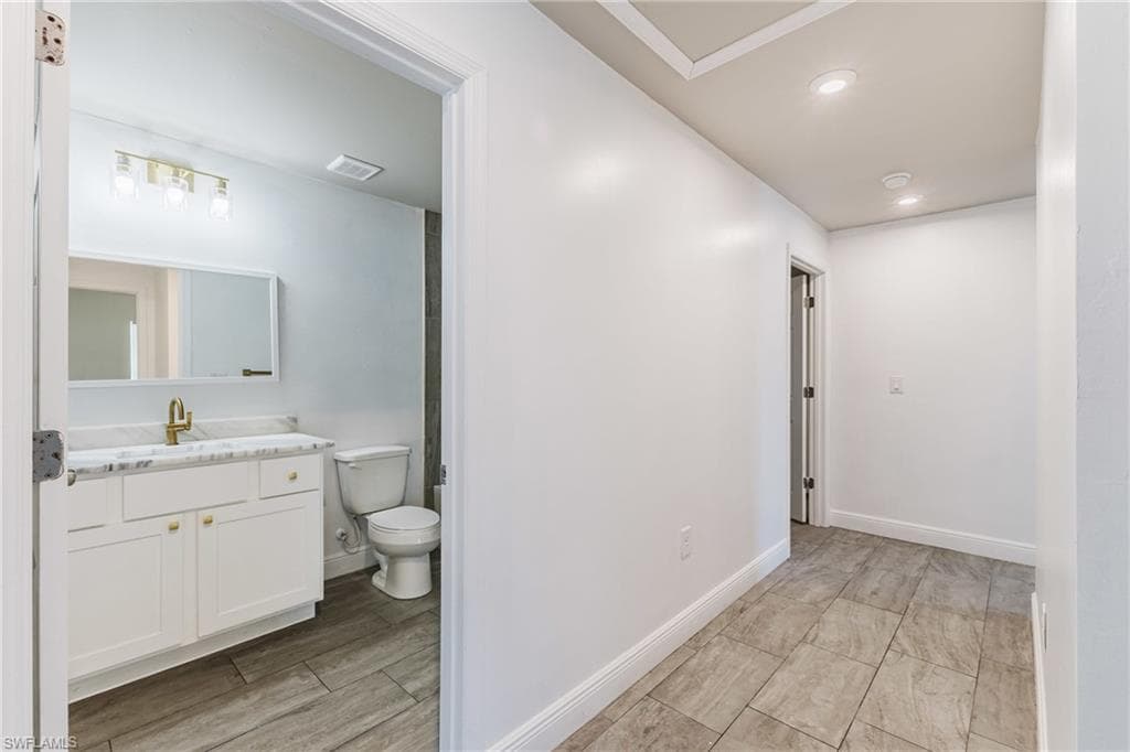2405 Maple AVE-6
