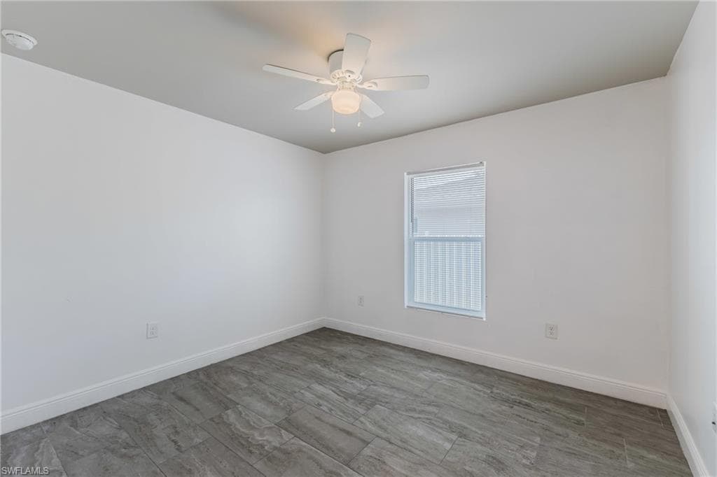 2405 Maple AVE-9