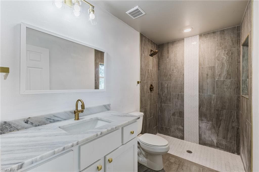 2405 Maple AVE-10