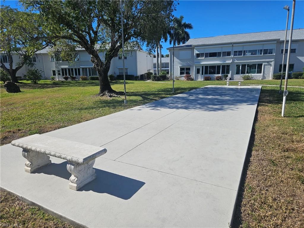 1830 Brantley RD # F204, FORT MYERS FL 33907-15