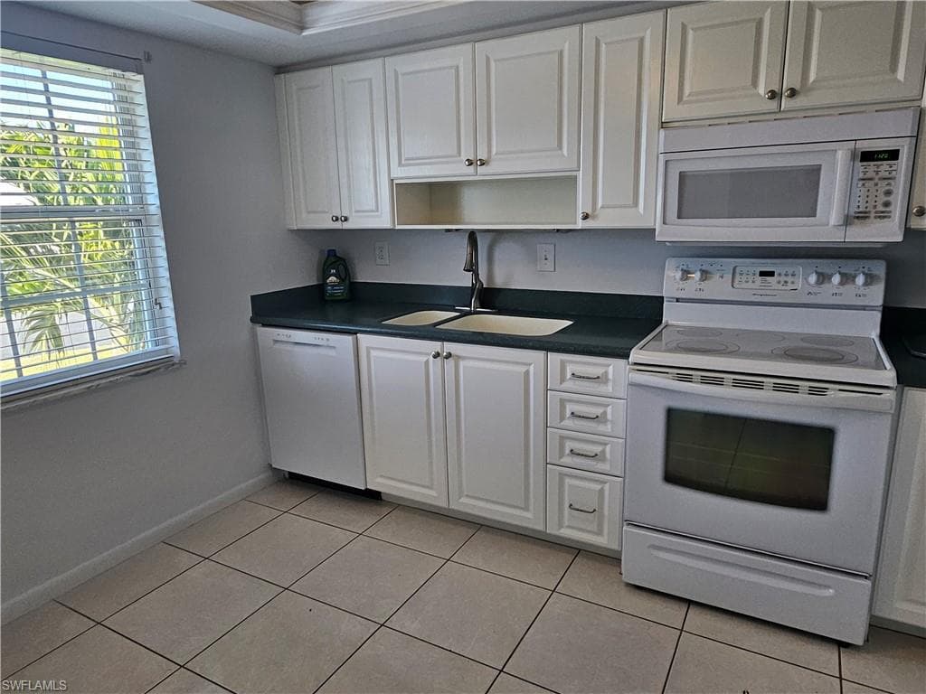 1830 Brantley RD # F204, FORT MYERS FL 33907-21