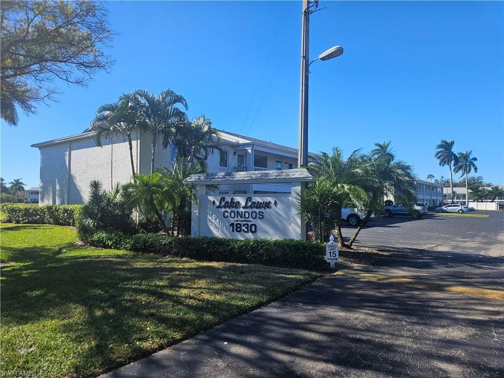 1830 Brantley RD # F204, FORT MYERS FL 33907-17