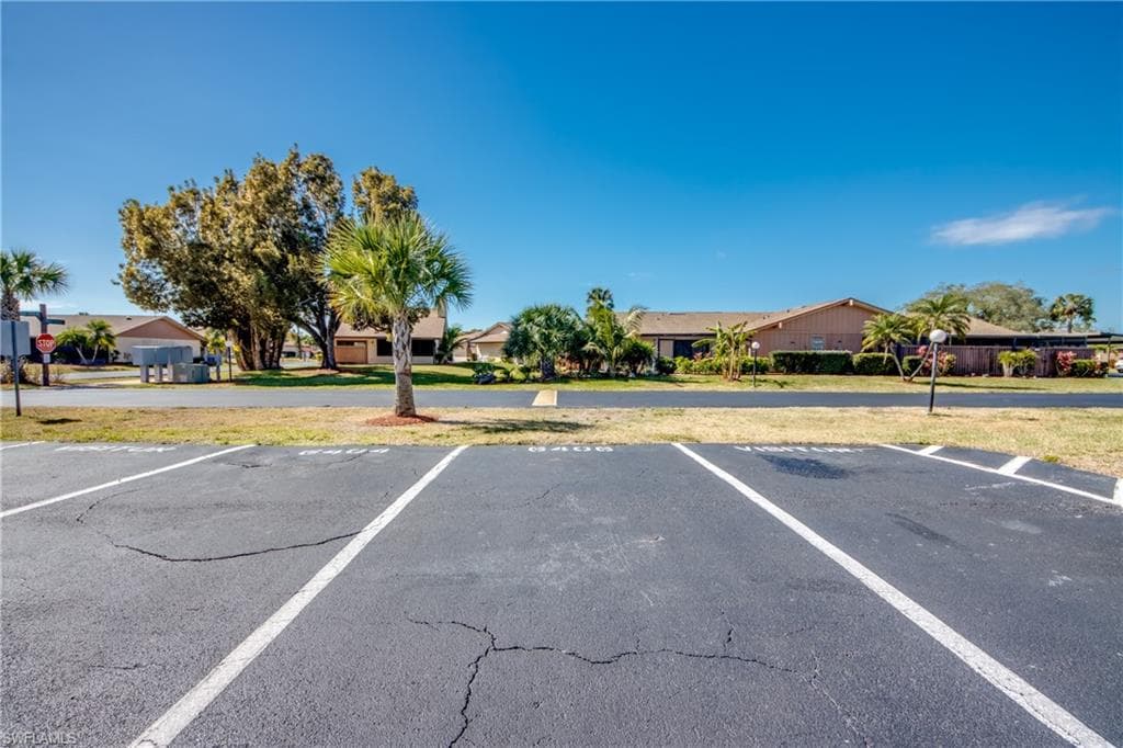 6406 Royal Woods DR, FORT MYERS FL 33908-40