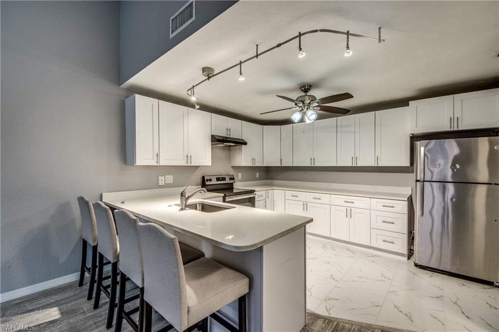 6406 Royal Woods DR, FORT MYERS FL 33908-16