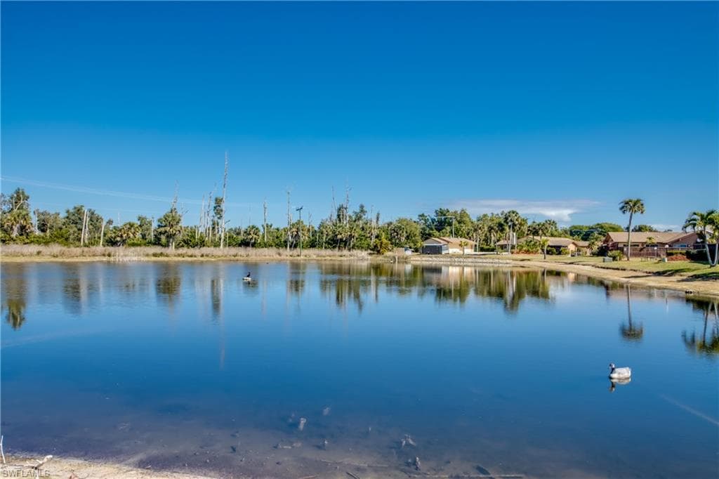 6406 Royal Woods DR, FORT MYERS FL 33908-39